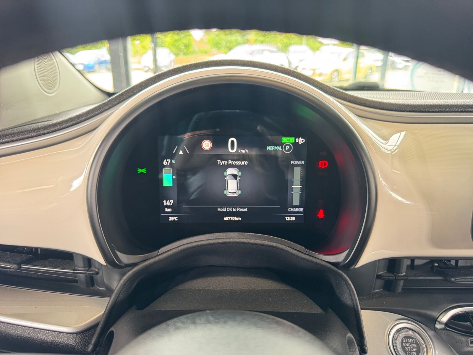 Hvid Fiat 500e fra 2022