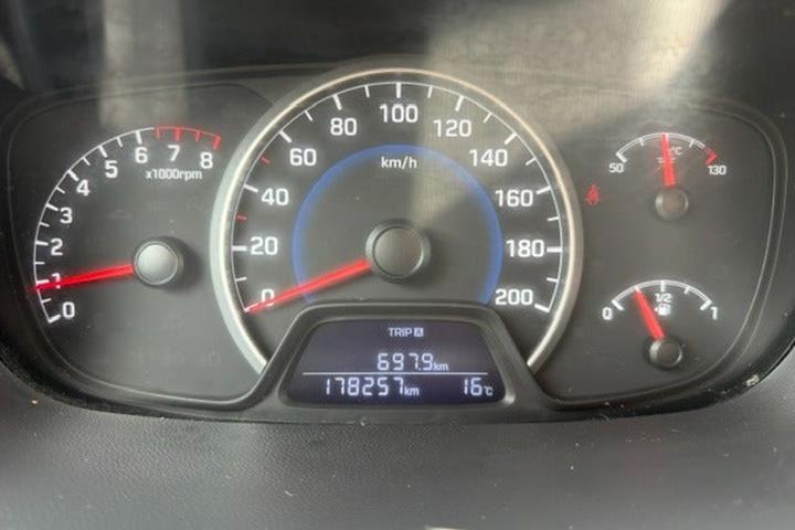 undefined Hyundai i10 fra 2014