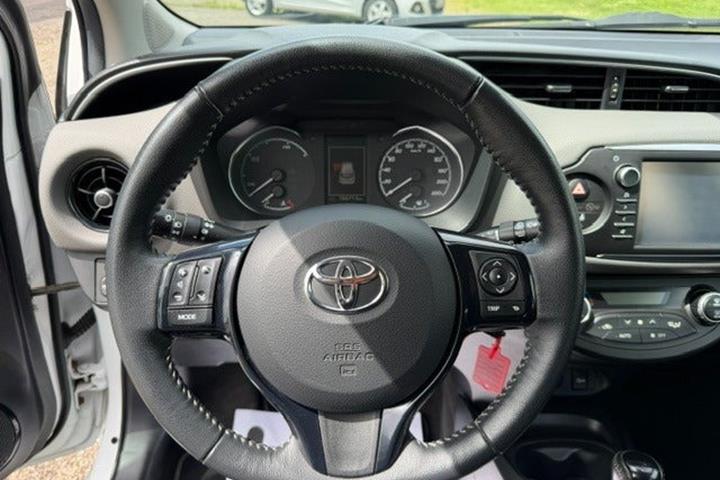 undefined Toyota Yaris fra 2017