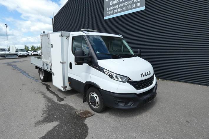 Hvid Iveco Daily fra 2021
