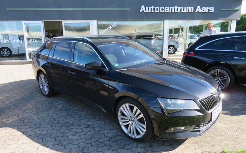 Skoda Superb 2,0 TDi 190 Style Combi DSG