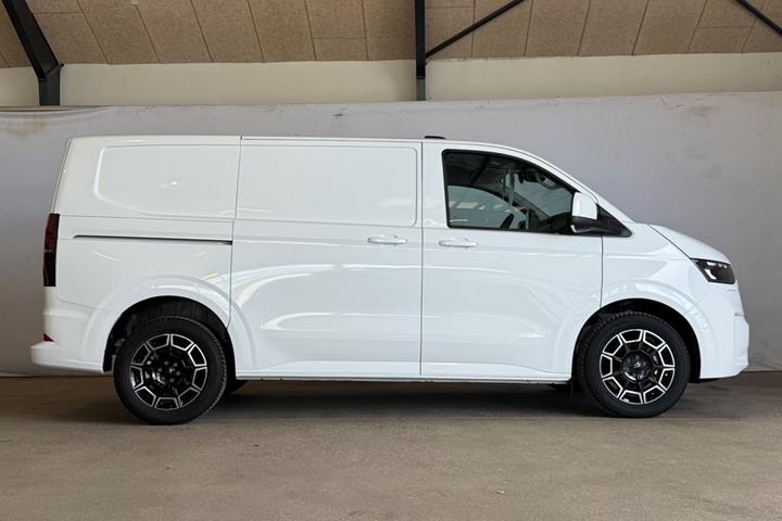 Hvid VW e-Transporter fra 2025