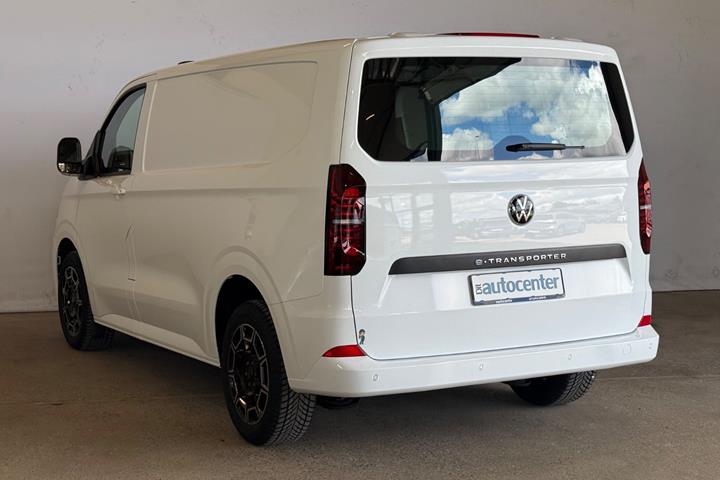 Hvid VW e-Transporter fra 2025