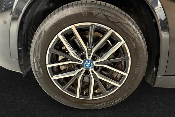 Sort BMW iX1 fra 2023