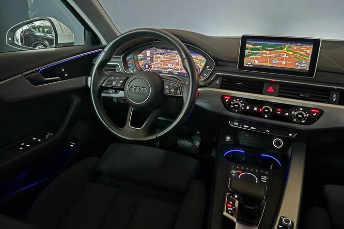 Hvid Audi A4 fra 2019