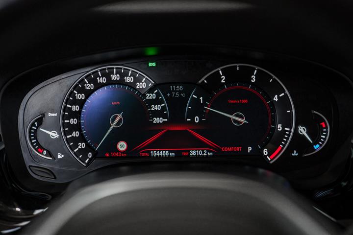 Blå BMW 530d fra 2019