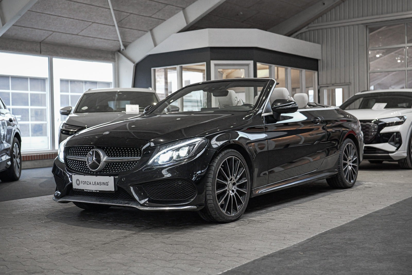 Sort Mercedes C200 fra 2016