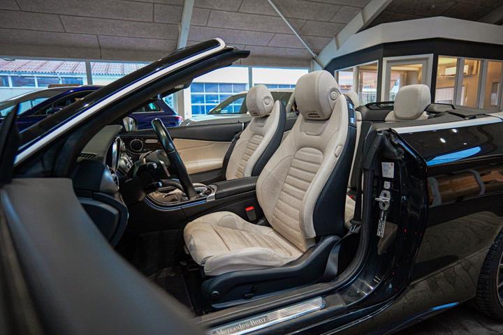 Sort Mercedes C200 fra 2016