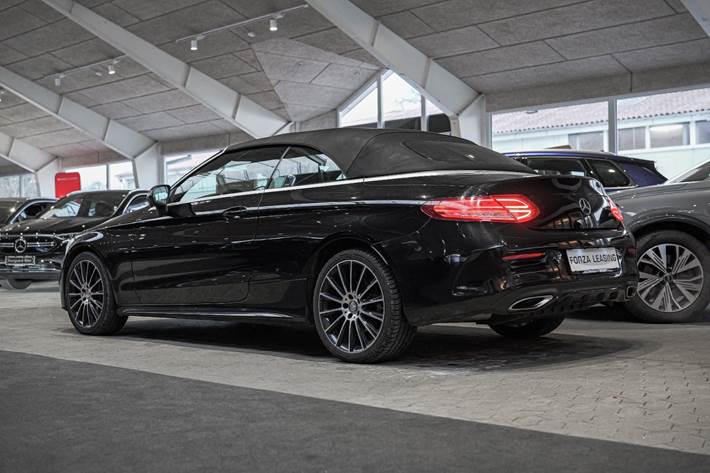 Sort Mercedes C200 fra 2016