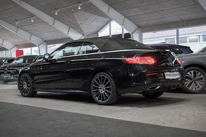 Sort Mercedes C200 fra 2016
