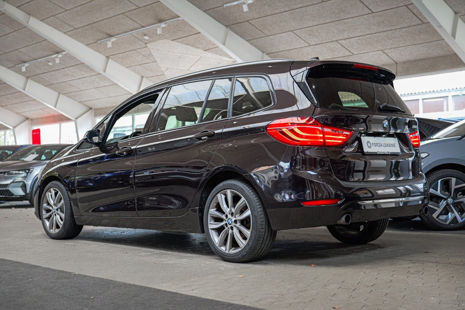 Brun BMW 220i fra 2015