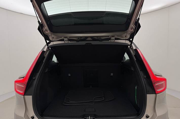 undefined Volvo XC40 fra 2023