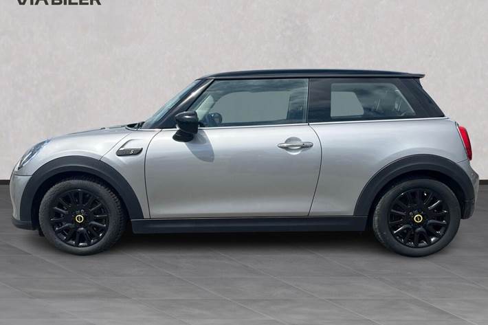 Grå Mini Cooper fra 2023