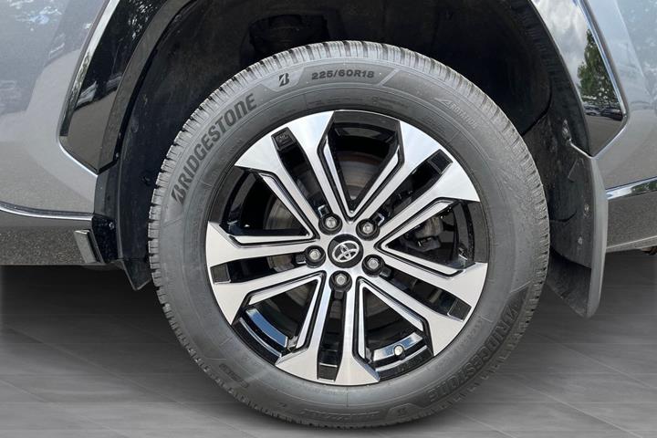 Grå Toyota RAV4 Plug-in fra 2021