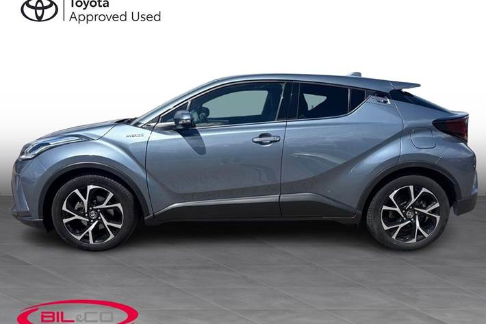 Grå Toyota C-HR fra 2020