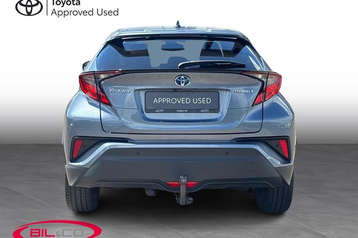 Grå Toyota C-HR fra 2020