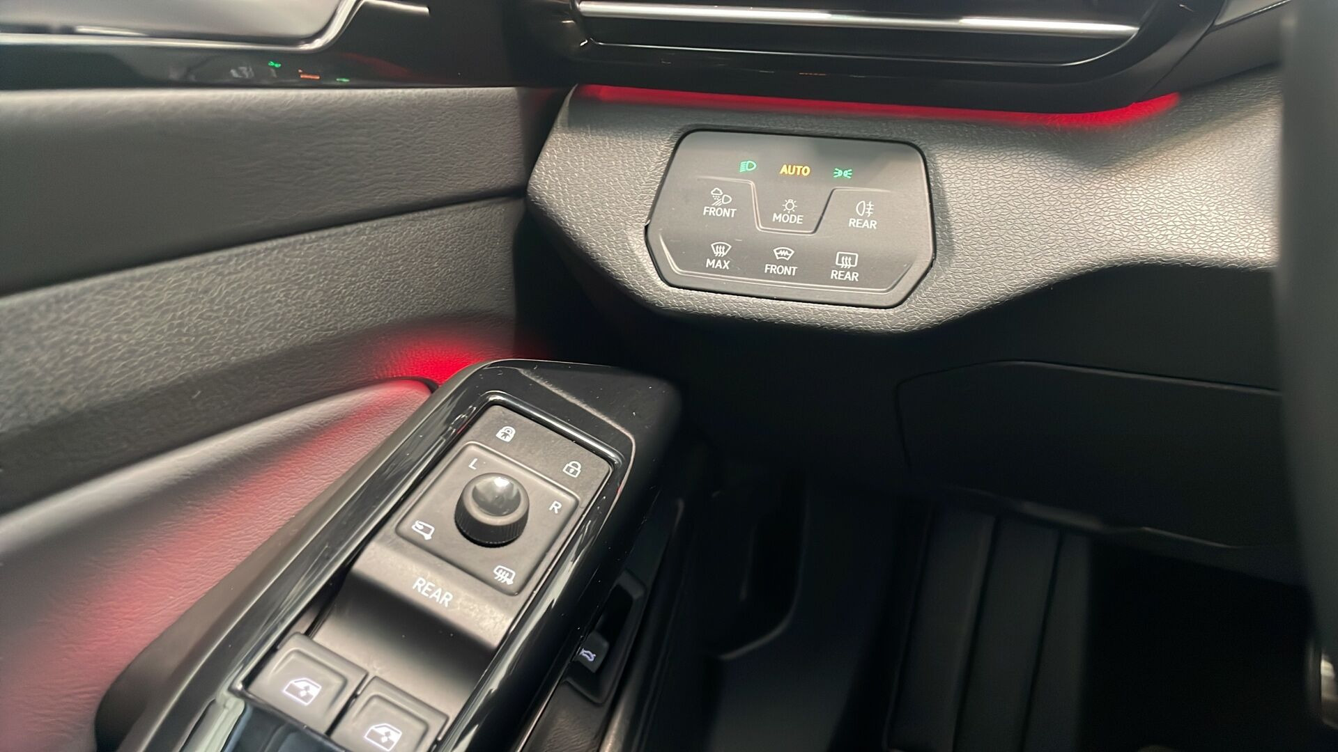 Grå VW ID.4 fra 2025