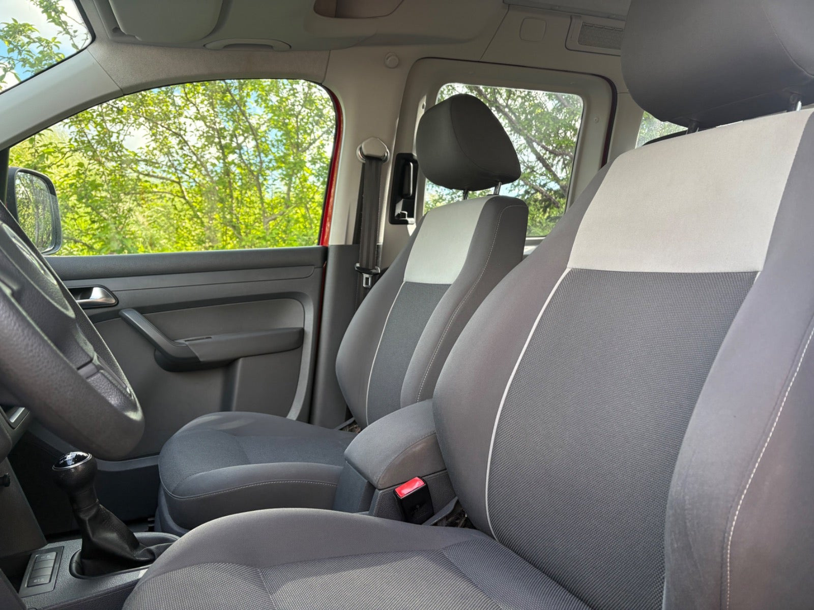 Grøn VW Caddy fra 2011