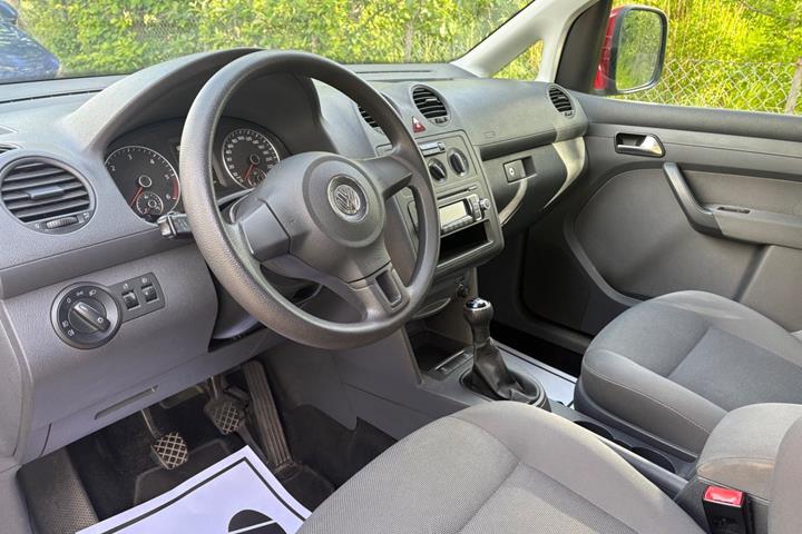 Grøn VW Caddy fra 2011