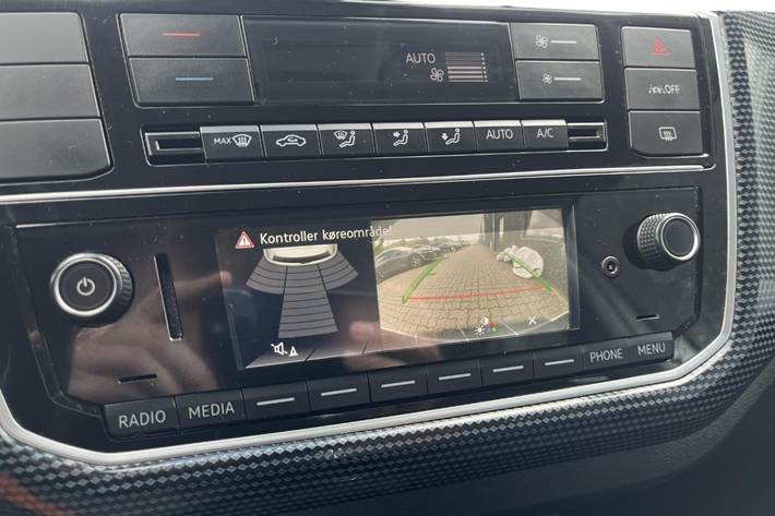 Hvid VW E-UP! fra 2022