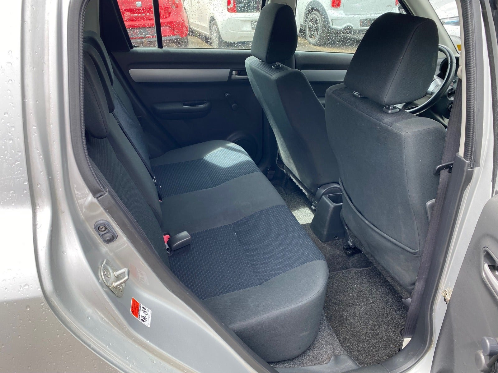 Sølv Suzuki Swift fra 2009
