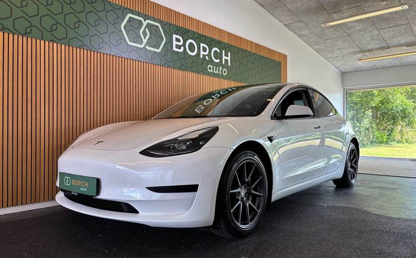 Tesla Model 3 Standard Range+ RWD