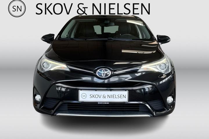 undefined Toyota Avensis fra 2016