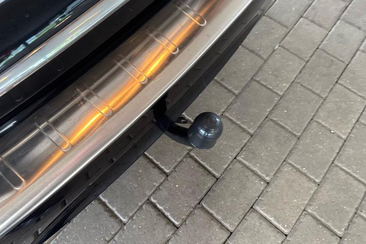 undefined Toyota Avensis fra 2016