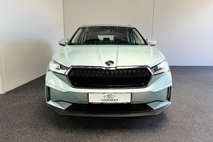 Grøn Skoda Enyaq fra 2023