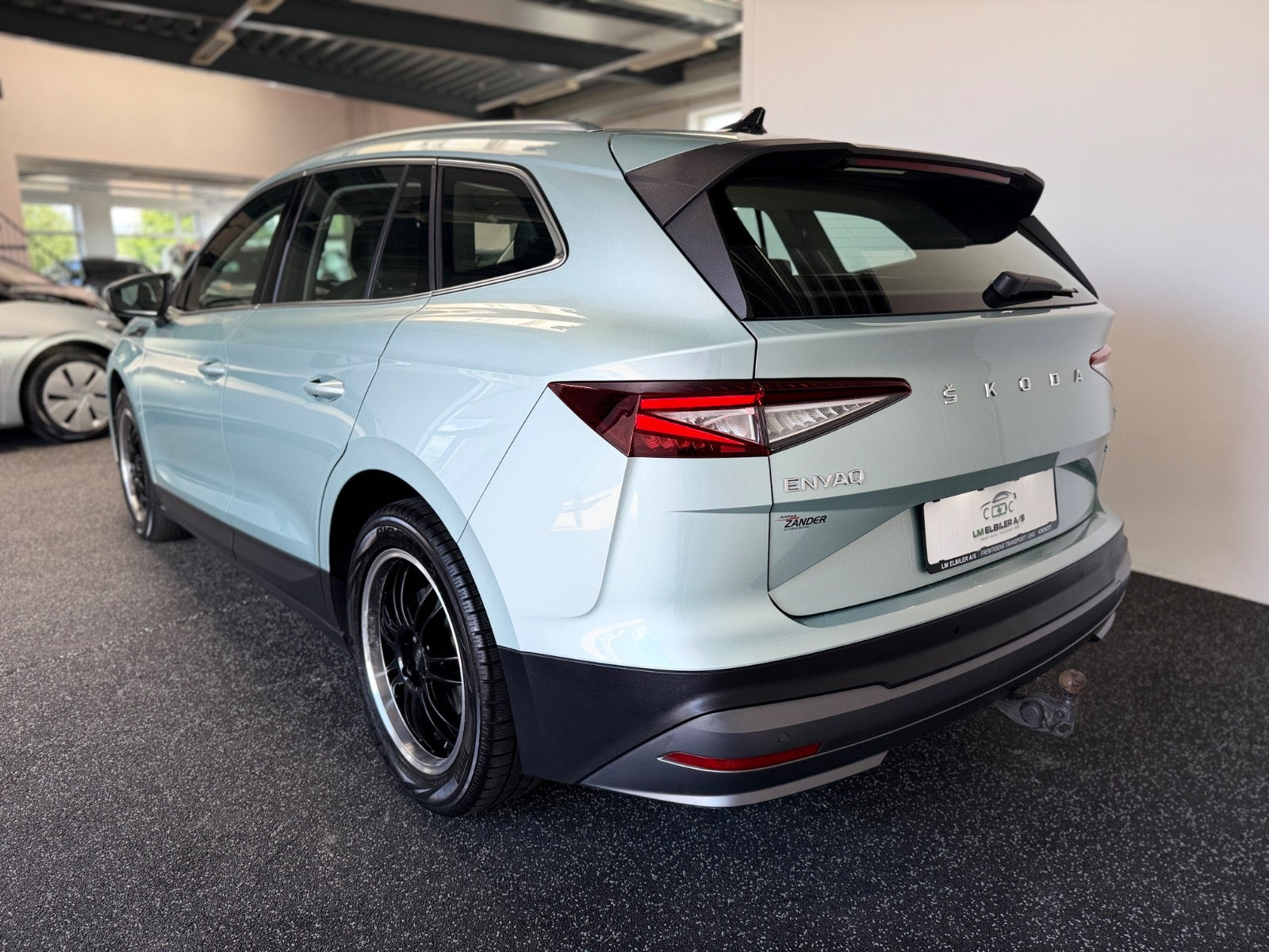 Grøn Skoda Enyaq fra 2023