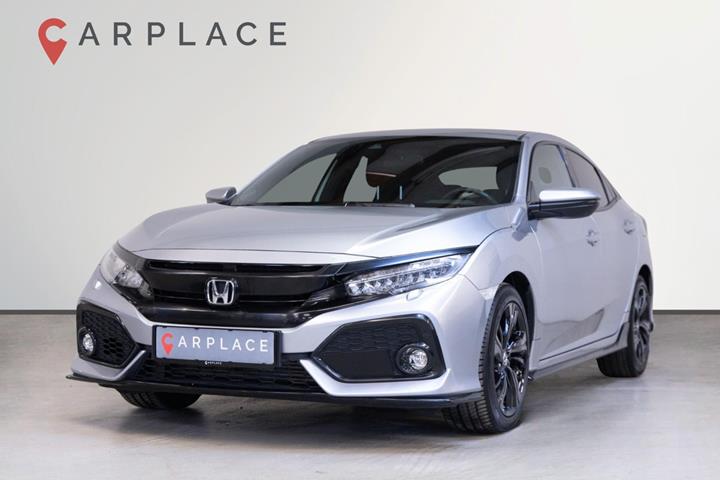 Sølv Honda Civic fra 2017 set udefra