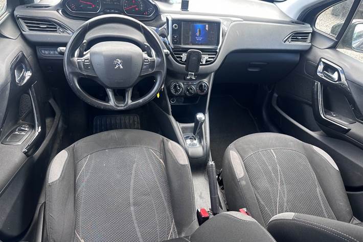 undefined Peugeot 208 fra 2012