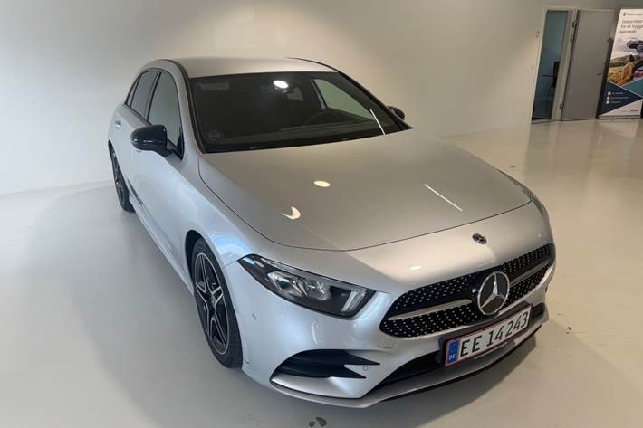 Sølv Mercedes A220 d fra 2020