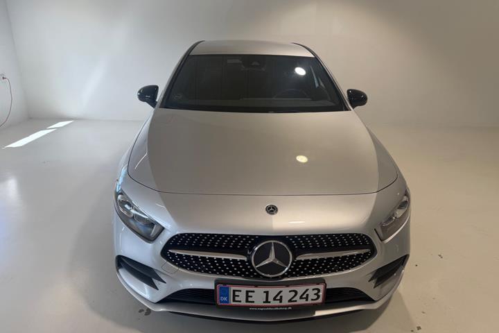 Sølv Mercedes A220 d fra 2020