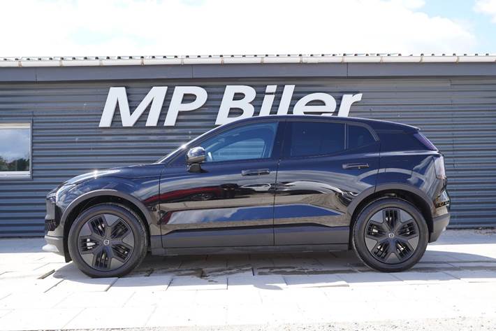 Sort Volvo EX30 CC fra 2025