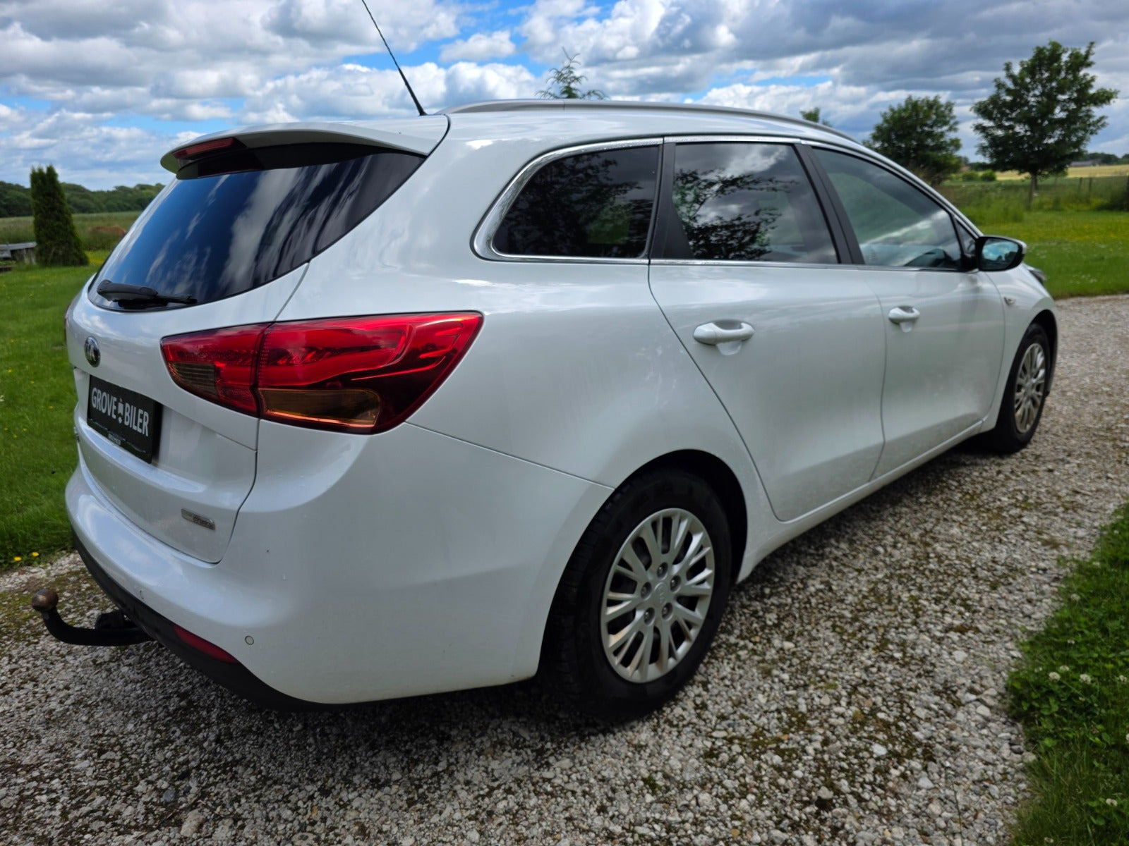Hvid Kia Ceed fra 2015