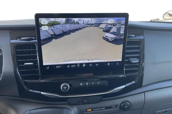 Hvid Ford E-Transit 390 L3 Van fra 2022 set indefra