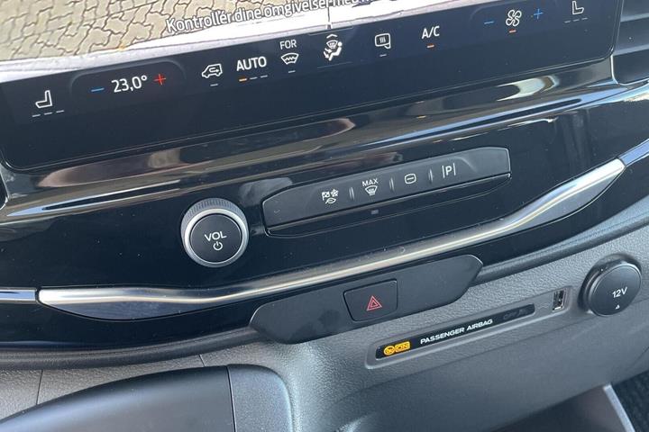 Hvid Ford E-Transit 390 L3 Van fra 2022 set indefra