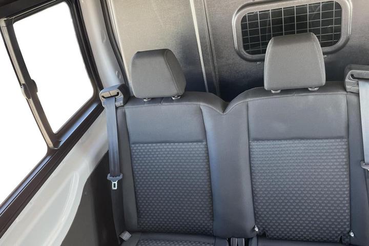 Hvid Ford E-Transit 390 L3 Van fra 2022 set indefra