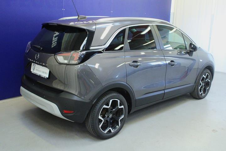 Grå Opel Crossland fra 2021