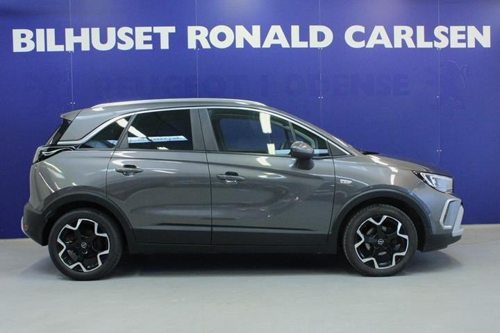 Grå Opel Crossland fra 2021
