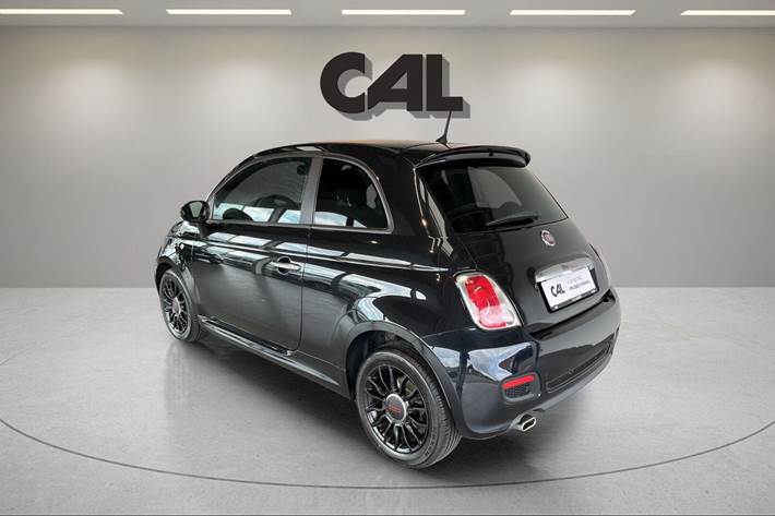 Sort Fiat 500 fra 2015