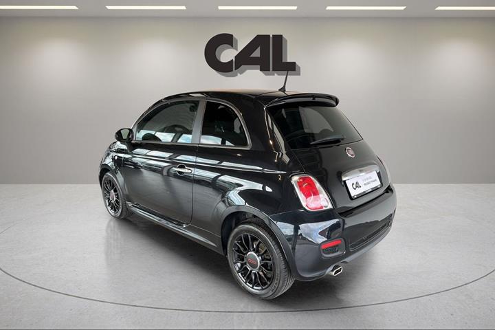 Sort Fiat 500 fra 2015