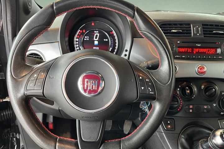 Sort Fiat 500 fra 2015