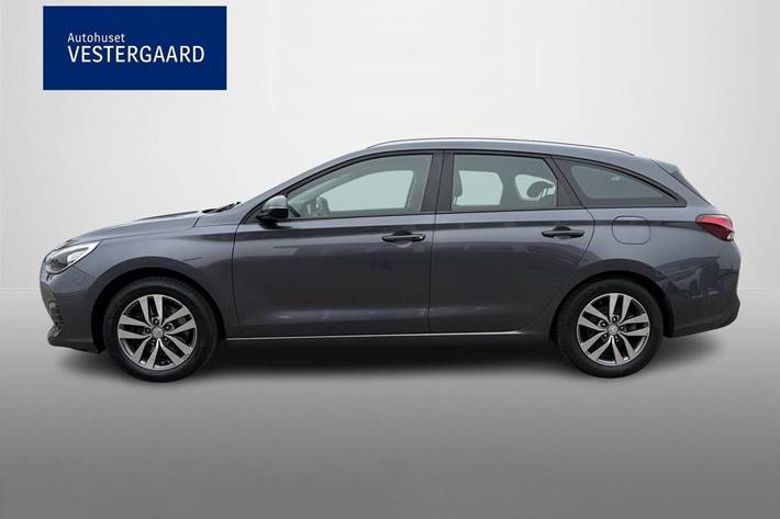 Beige Hyundai i30 fra 2020