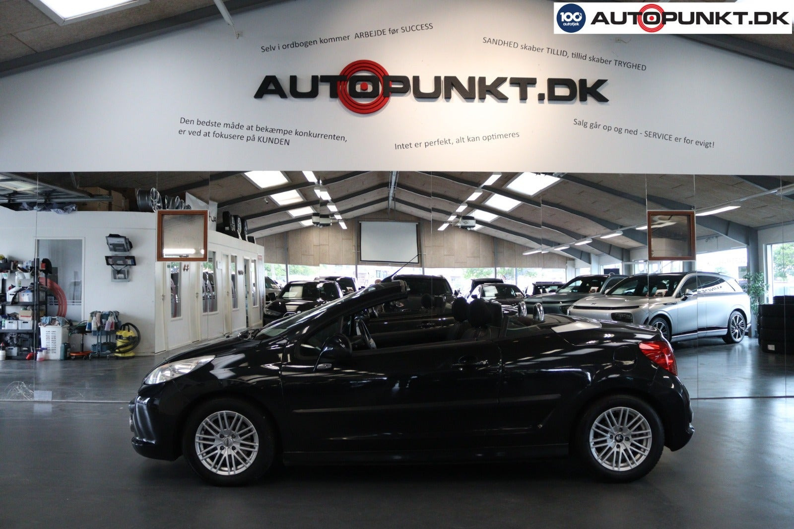Sort Peugeot 207 fra 2007