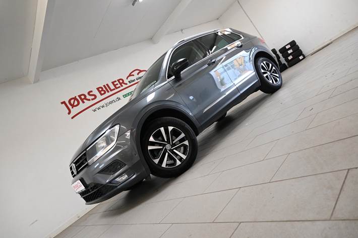 Grå VW Tiguan fra 2019