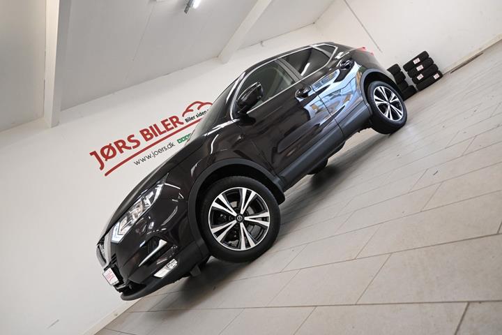 Sort Nissan Qashqai fra 2019