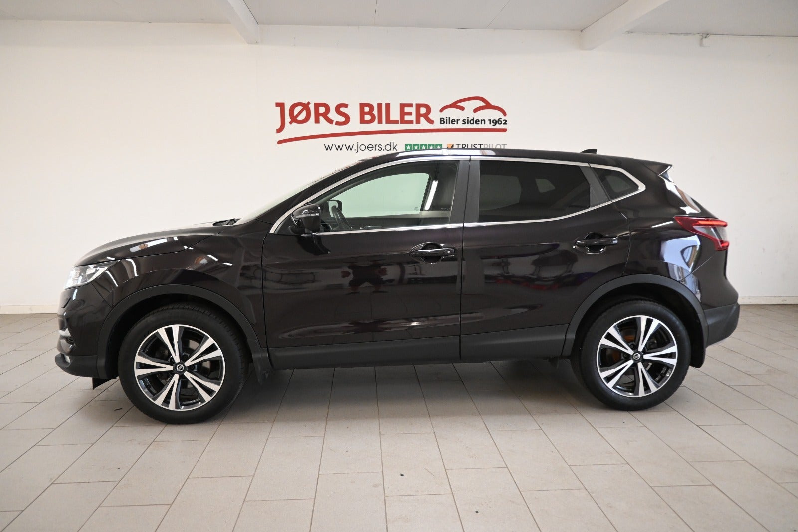 Sort Nissan Qashqai fra 2019
