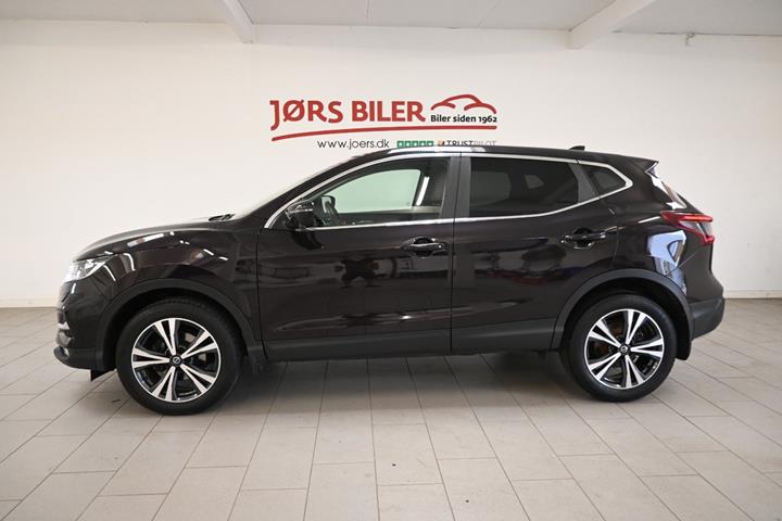 Sort Nissan Qashqai fra 2019